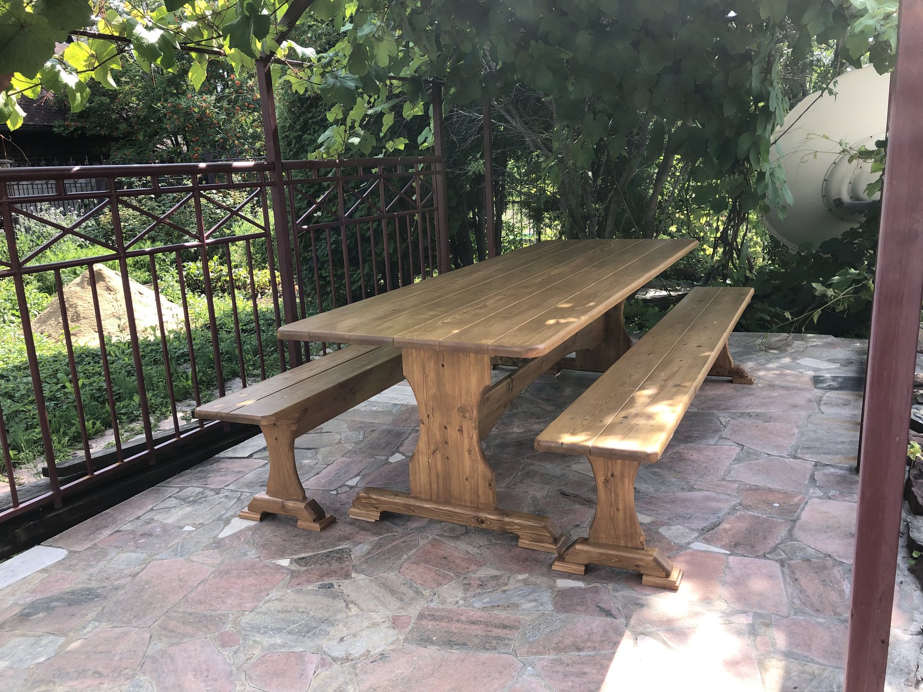 Комплект стол и лавки из дерева
